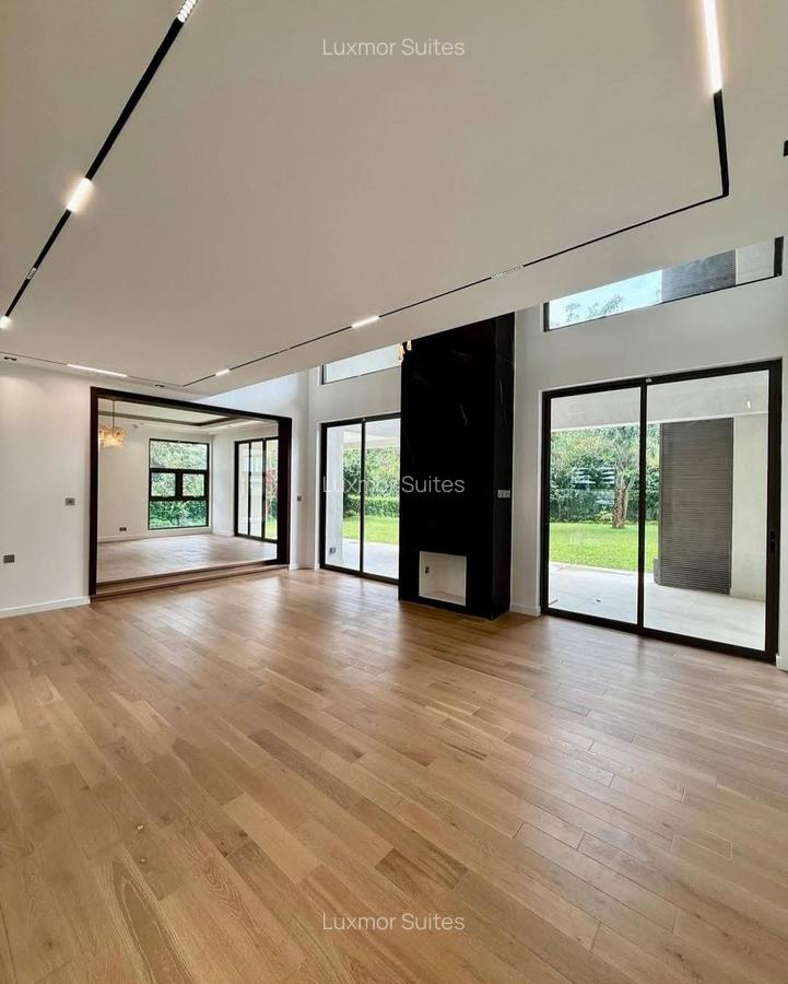 5 Bed Villa with En Suite at Hardy Karen - 8