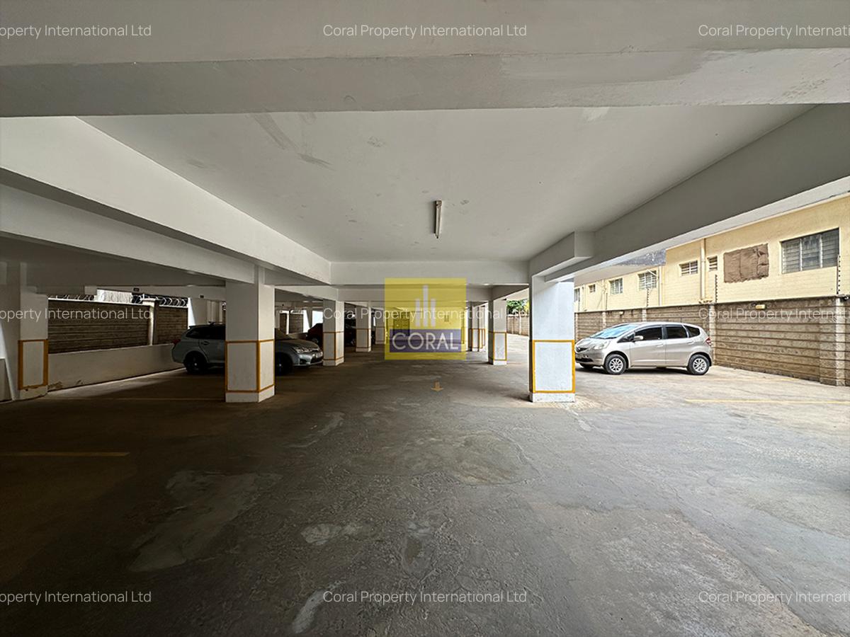 4 Bed Apartment in Parklands - 18