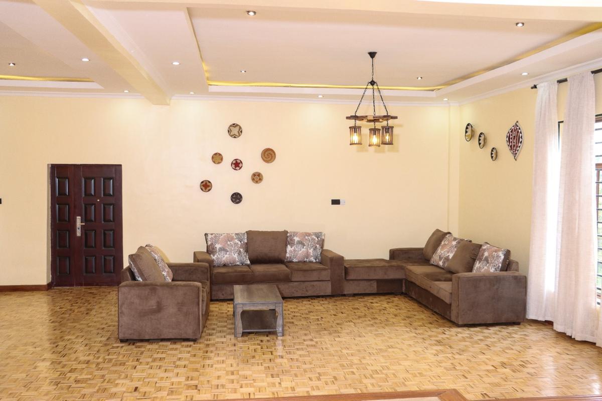 3 Bed Townhouse with En Suite at Gataka Road - 17