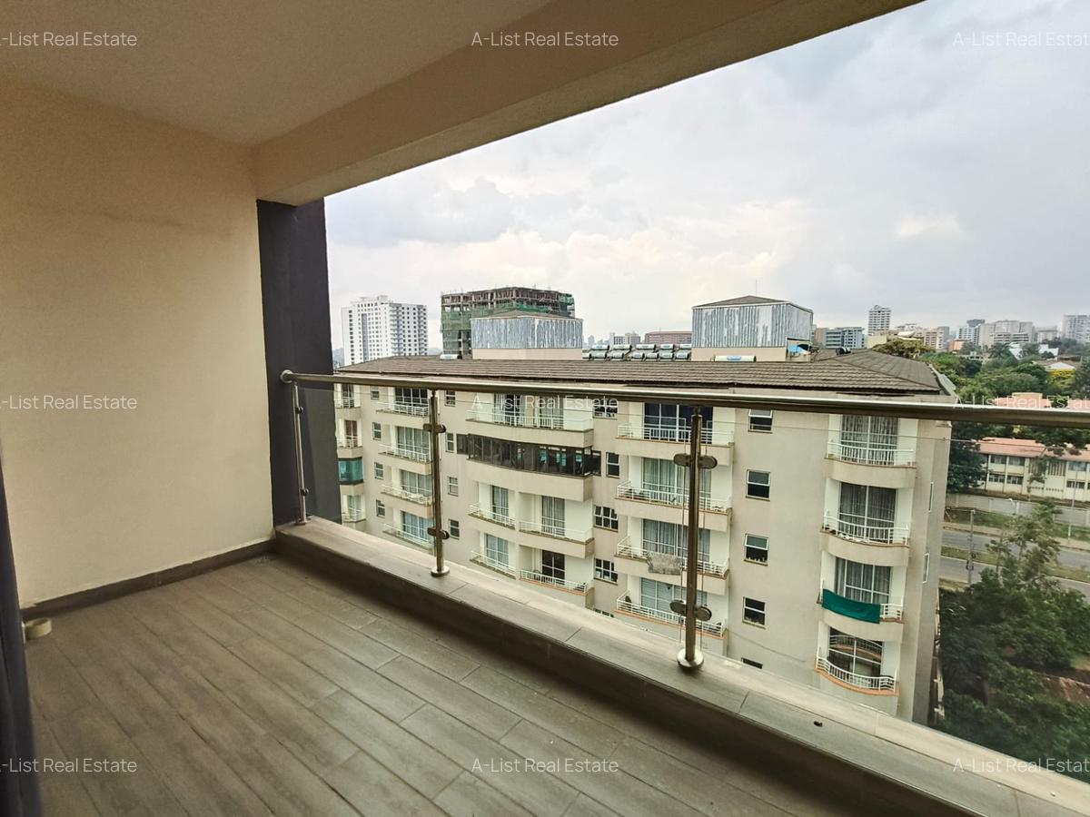 4 Bed Apartment with En Suite at 6Th Parklands - 1