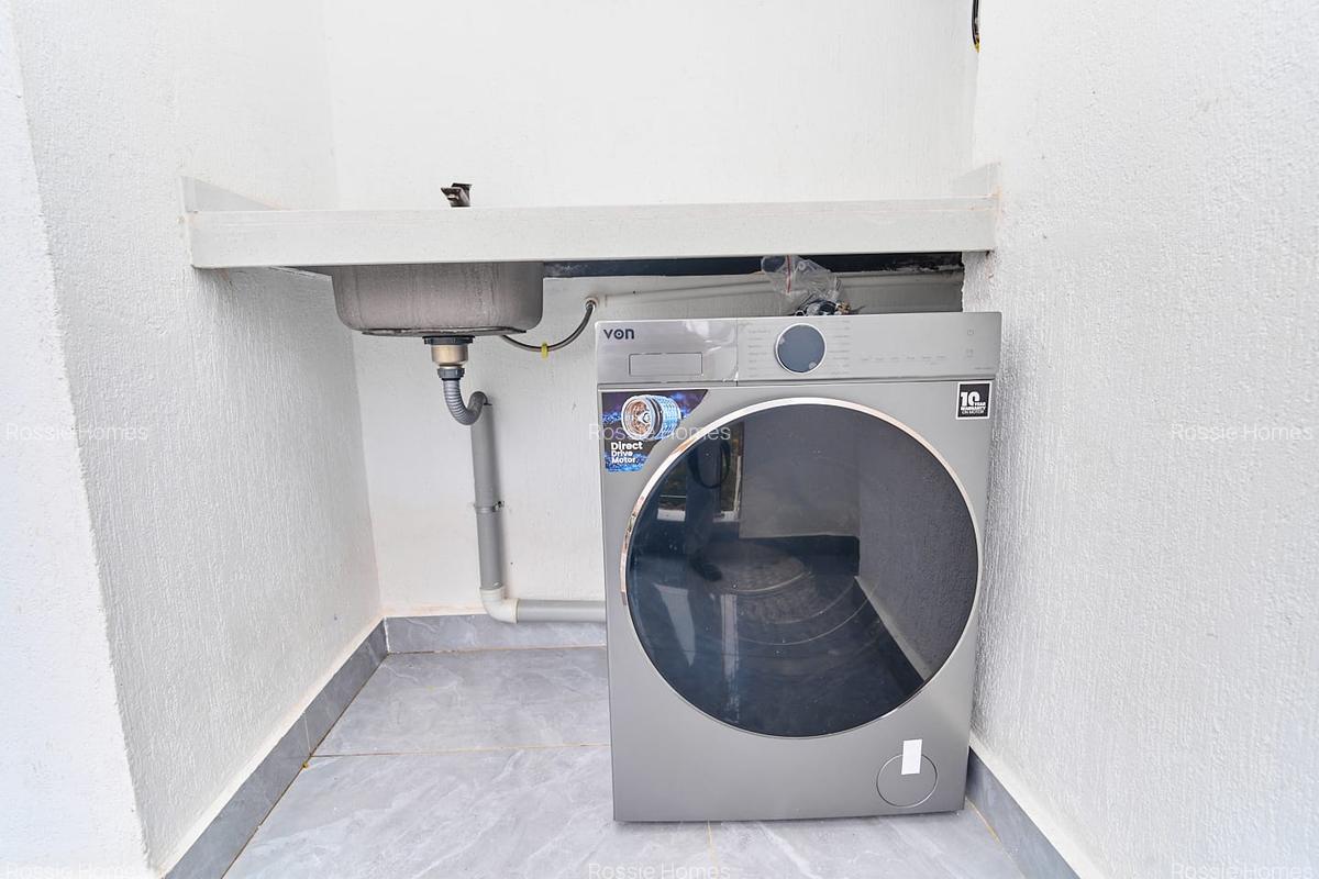 Serviced 2 Bed Apartment with En Suite at Othaya - 11