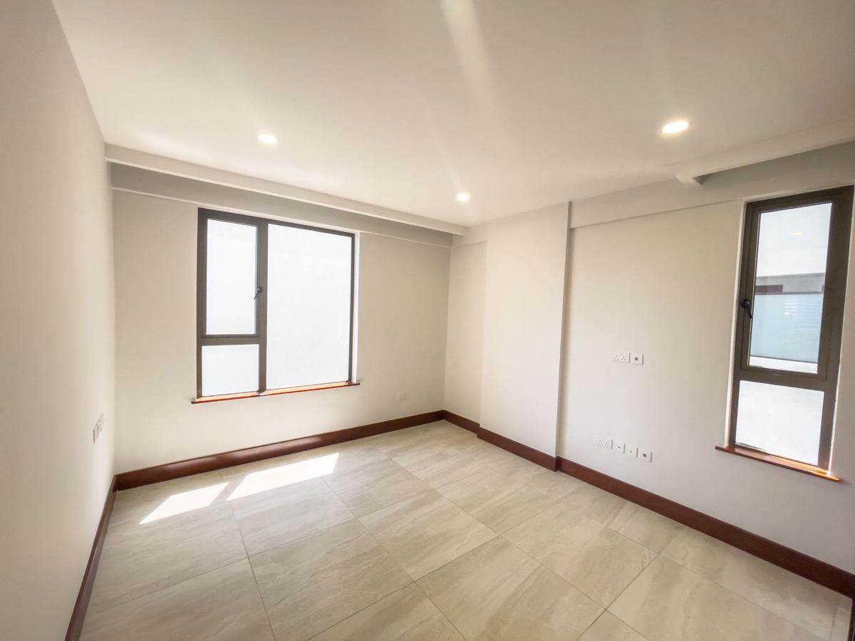 2 Bed Apartment with En Suite at Rhapta Rd - 10