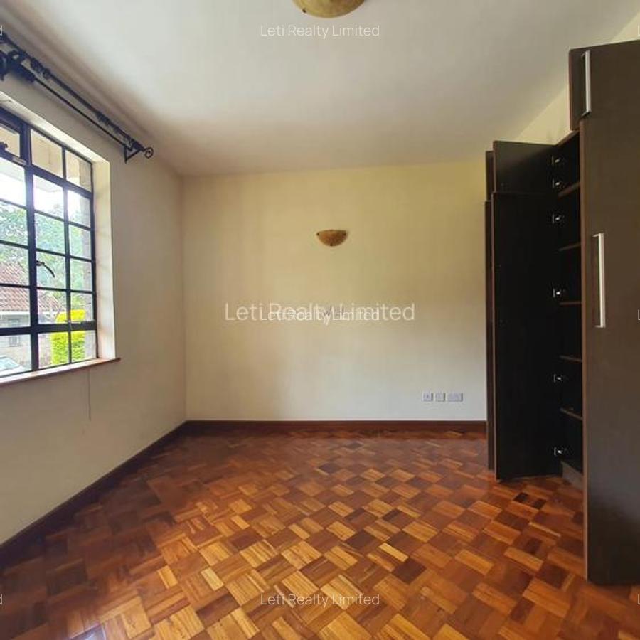 4 Bed Townhouse with En Suite in Lavington - 5