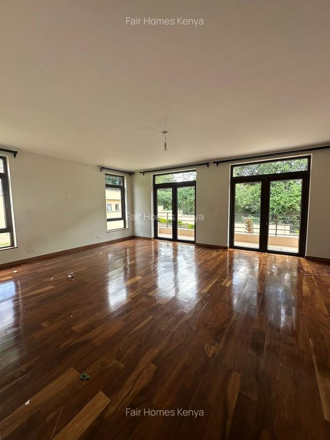 5 Bed Townhouse with En Suite at Lavington Green - 12