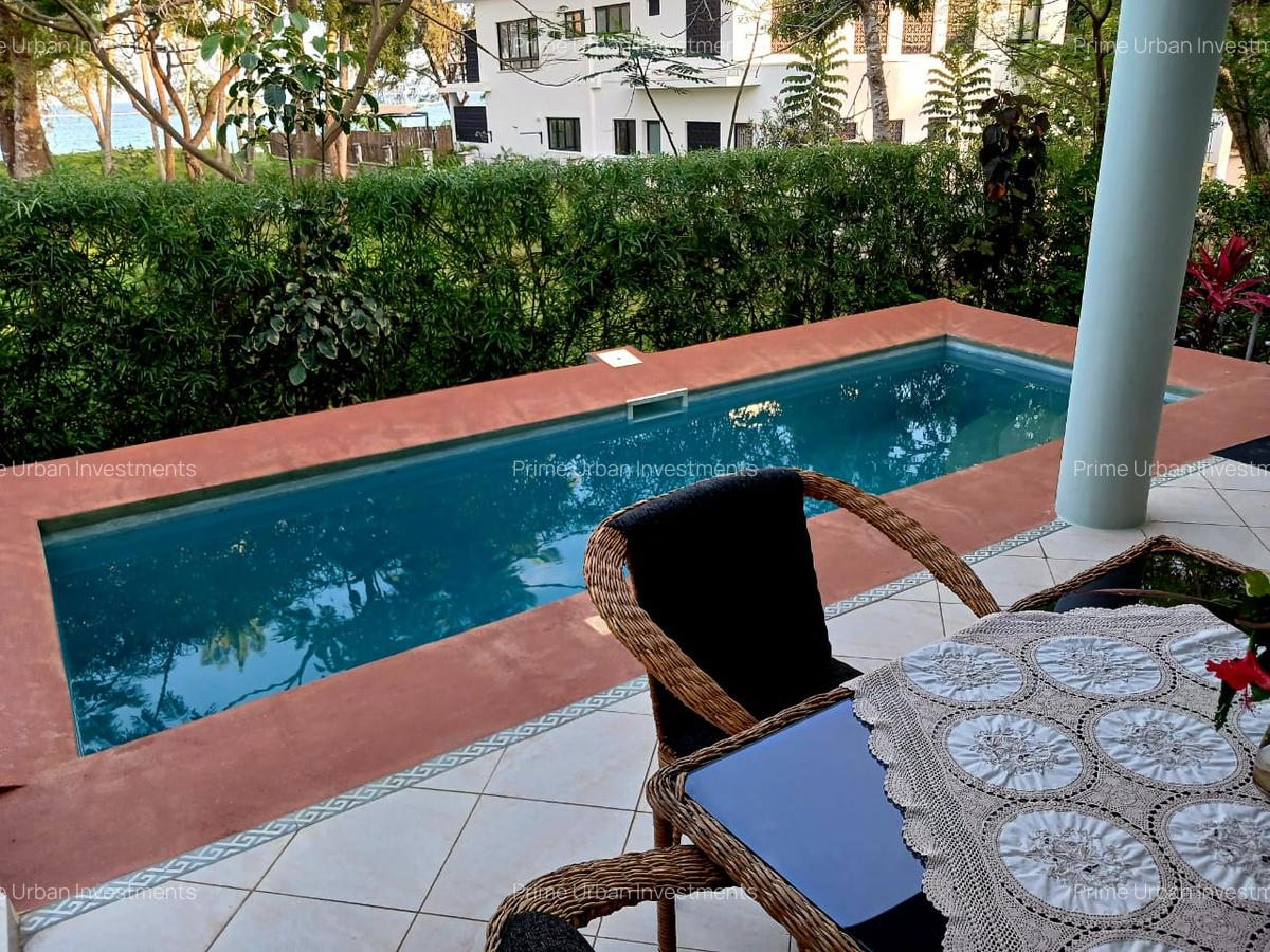Serviced 1 Bed Apartment with En Suite in Diani - 1
