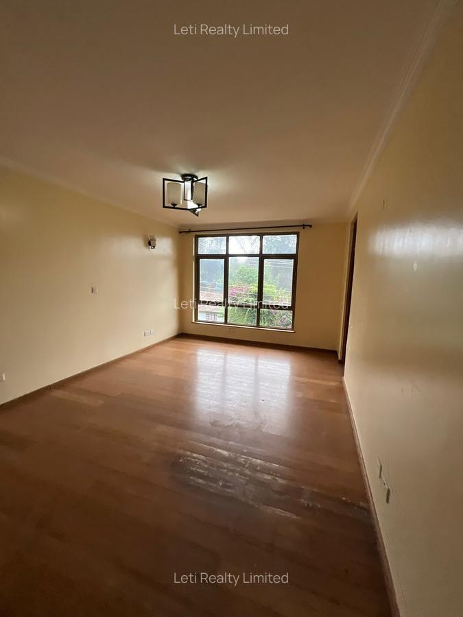 5 Bed Townhouse with En Suite in Lavington - 9