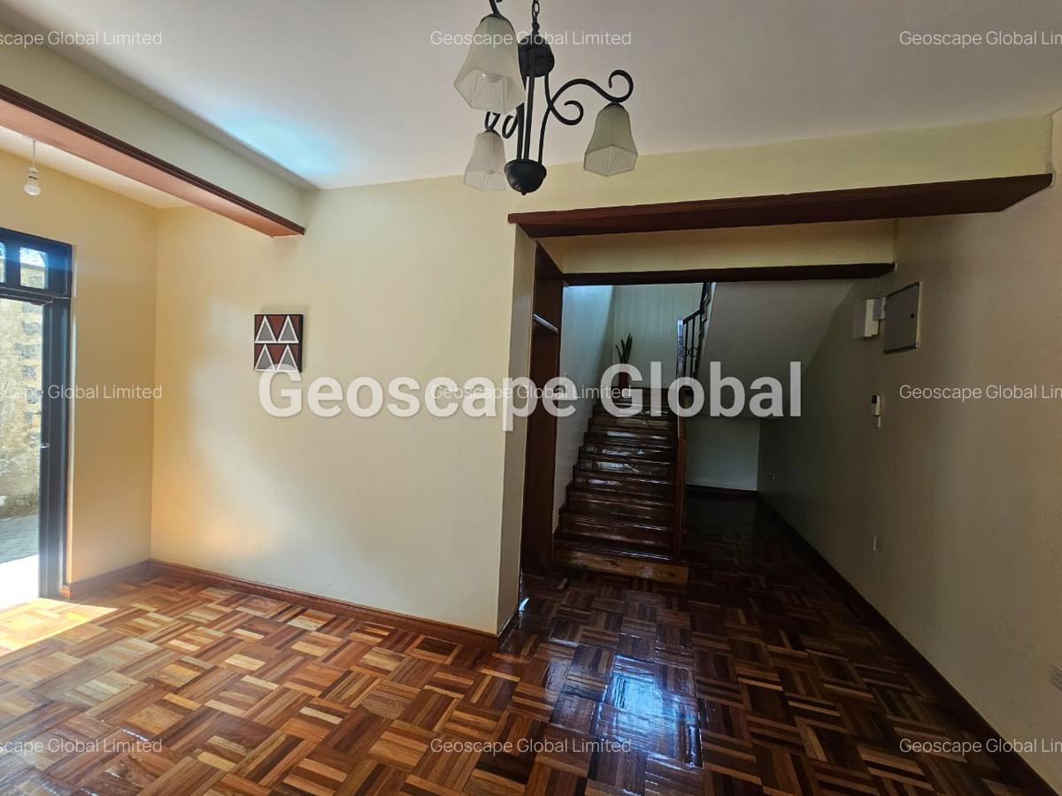 4 Bed House with En Suite in Runda - 7