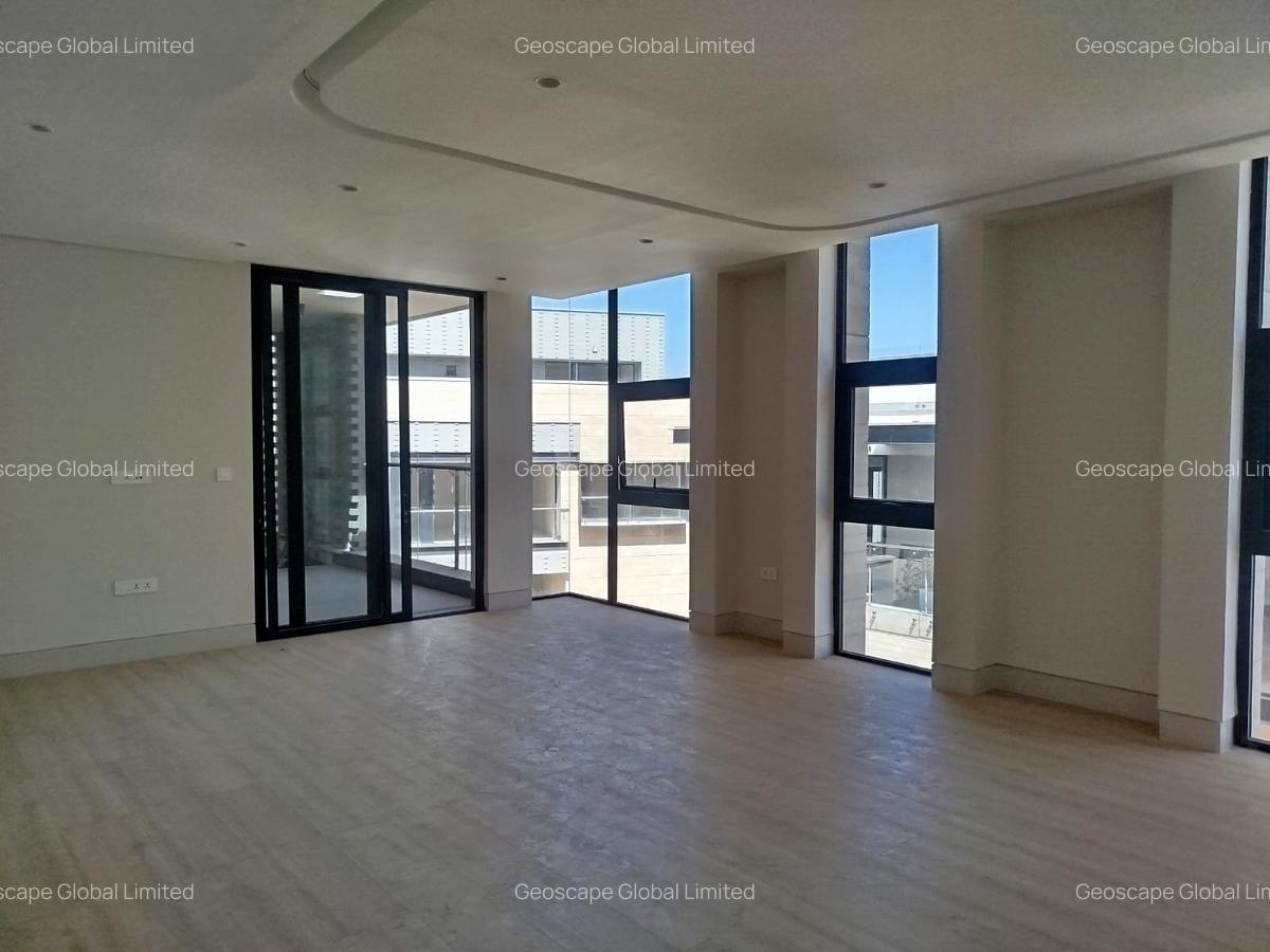 5 Bed House with En Suite in Spring Valley - 17