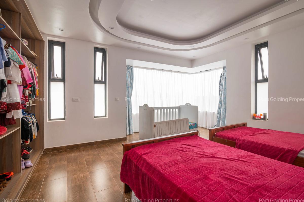 5 Bed House with En Suite at Migaa Estate - 12