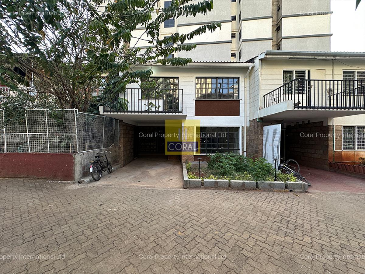 4 Bed Townhouse in Parklands - 12