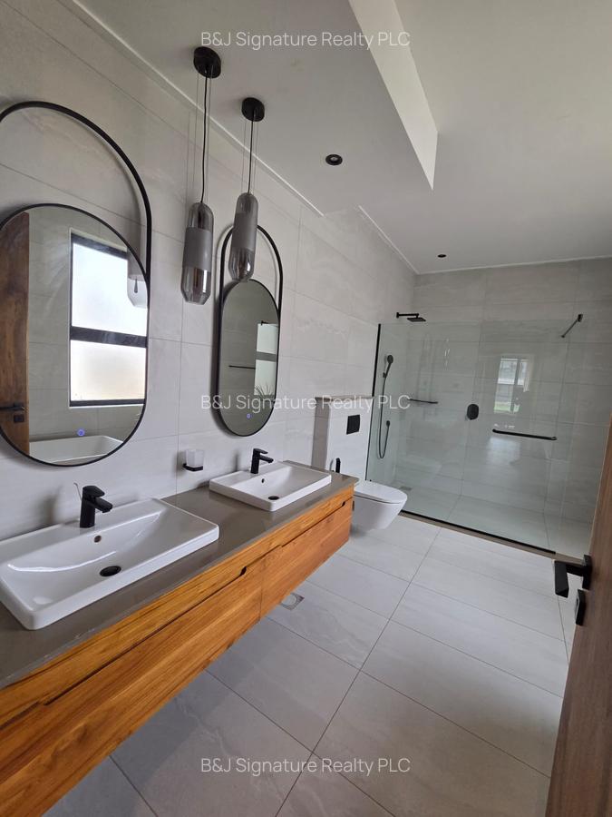 4 Bed Townhouse with En Suite in Loresho - 20