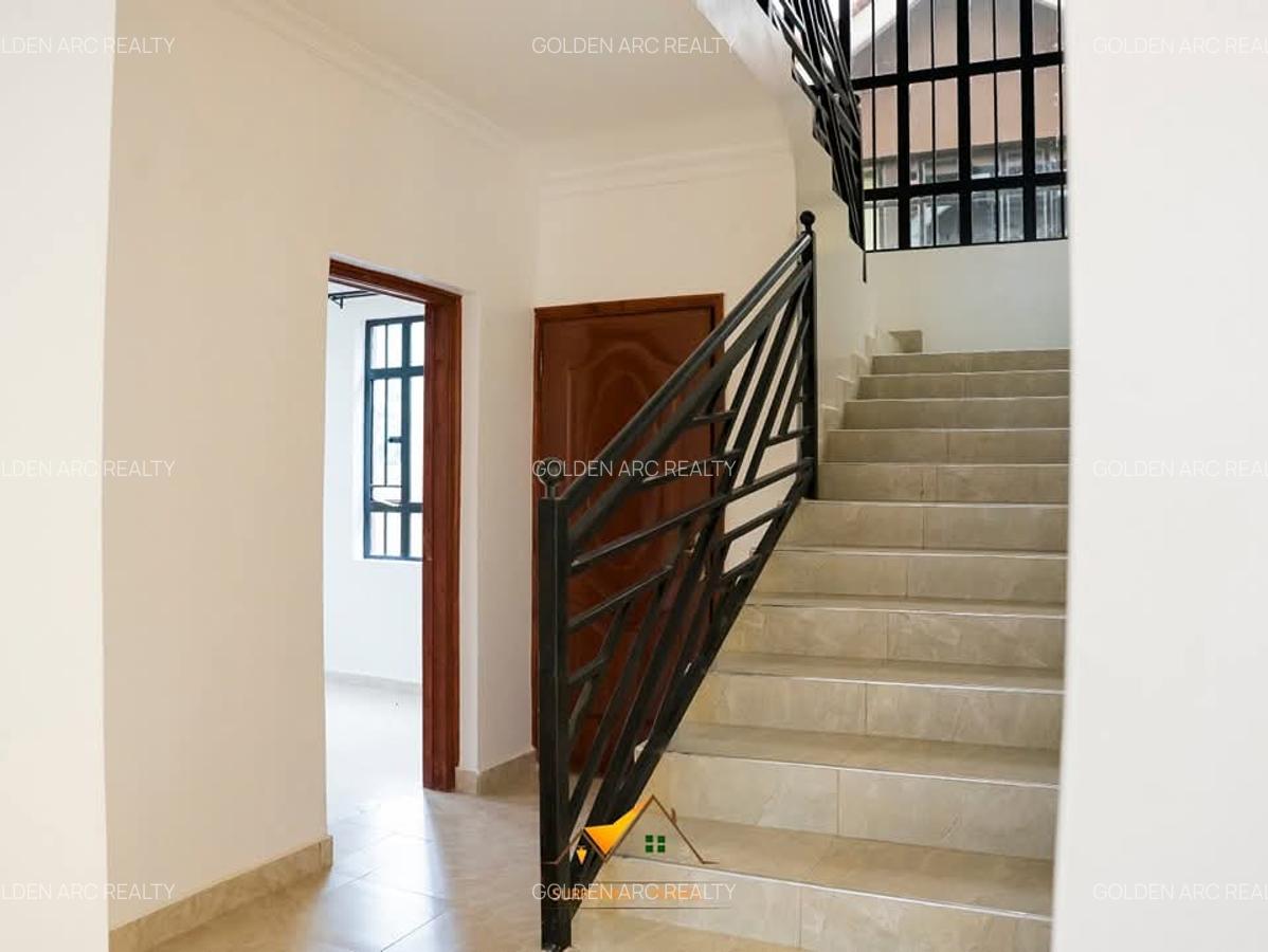 4 Bed Townhouse with En Suite in Ongata Rongai - 13