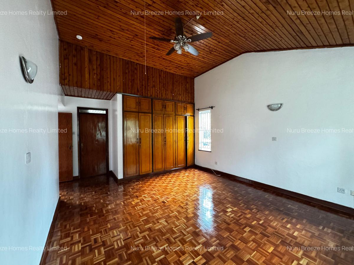 4 Bed House with En Suite in Gigiri - 12