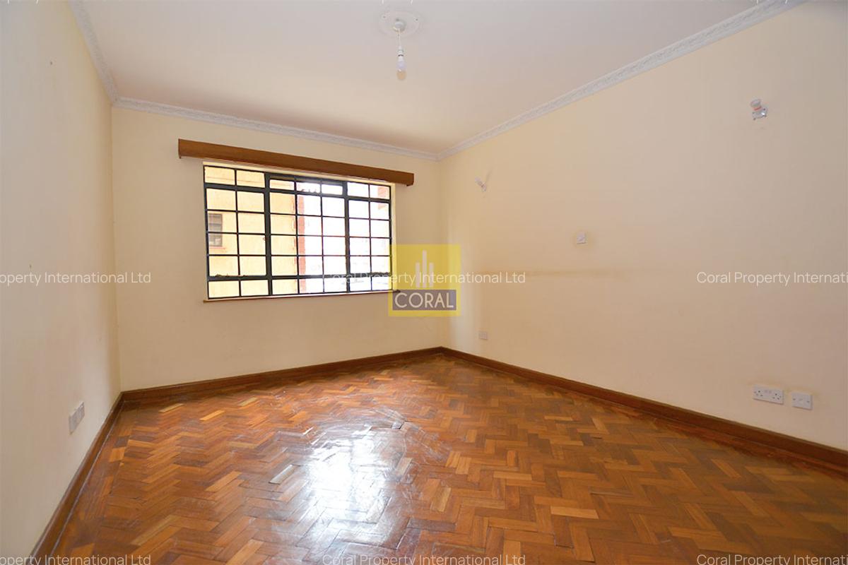 4 Bed Apartment in Parklands - 12