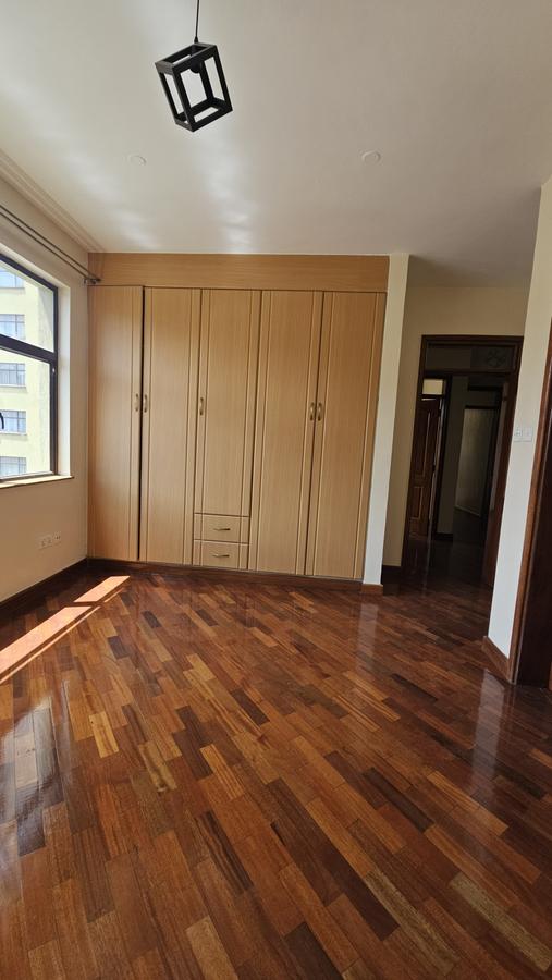 2 Bed Apartment with En Suite in Kilimani - 9