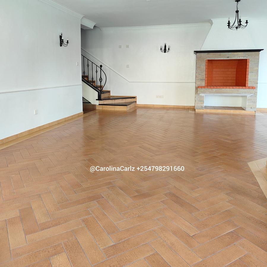 4 Bed Townhouse with En Suite at Brookside Drive - 10