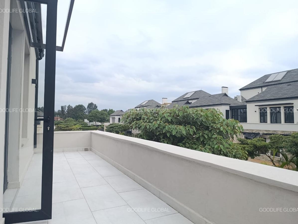 5 Bed Villa with En Suite at Runda - 12