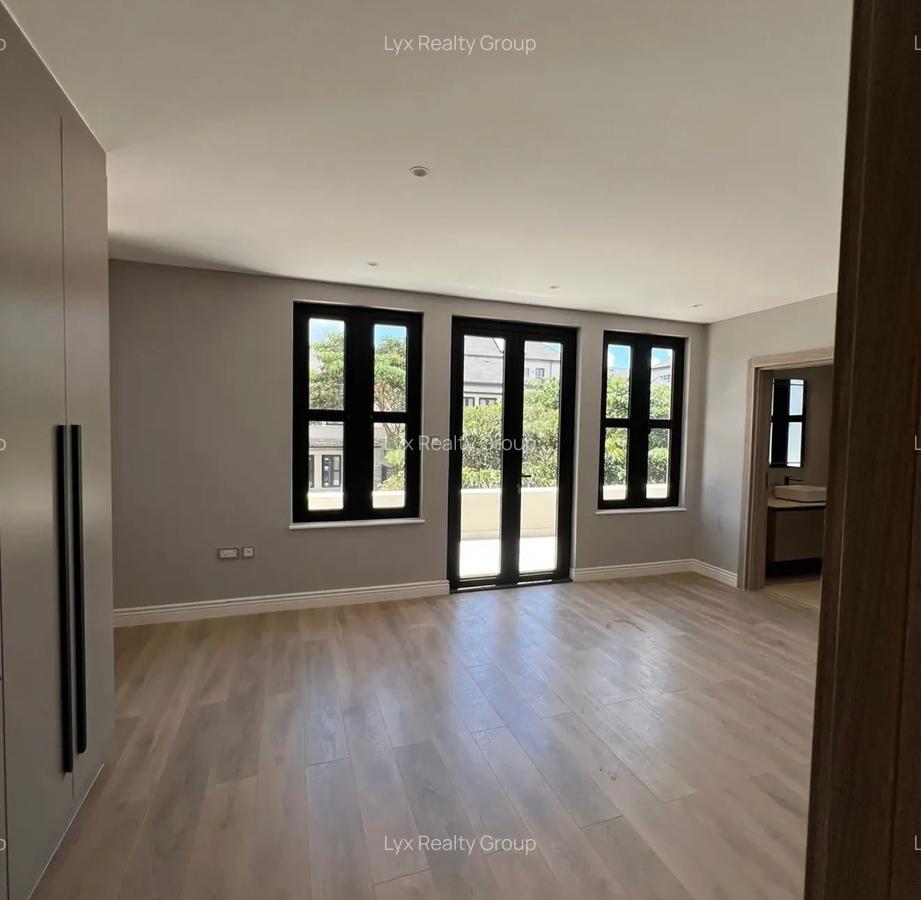 4 Bed Townhouse with En Suite in Runda - 15