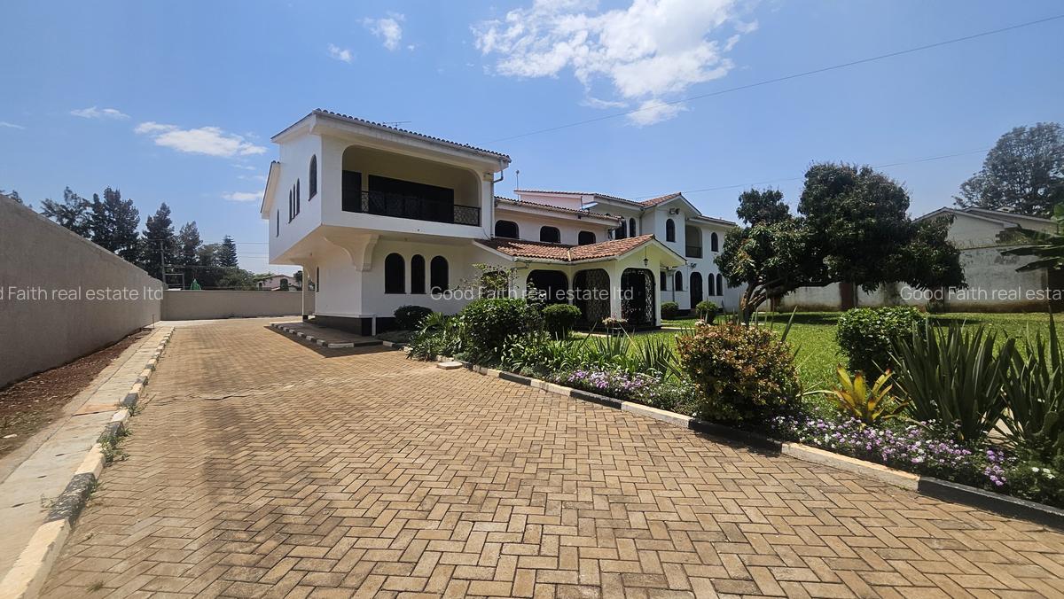 6 Bed House with En Suite in Gigiri - 1