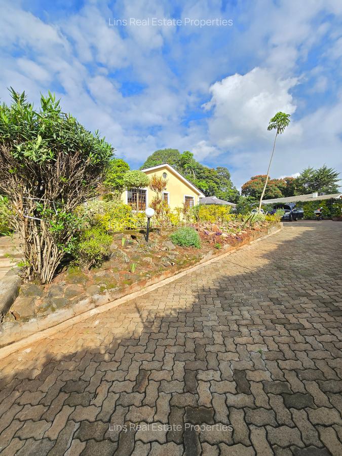 5 Bed House with En Suite in Loresho - 3