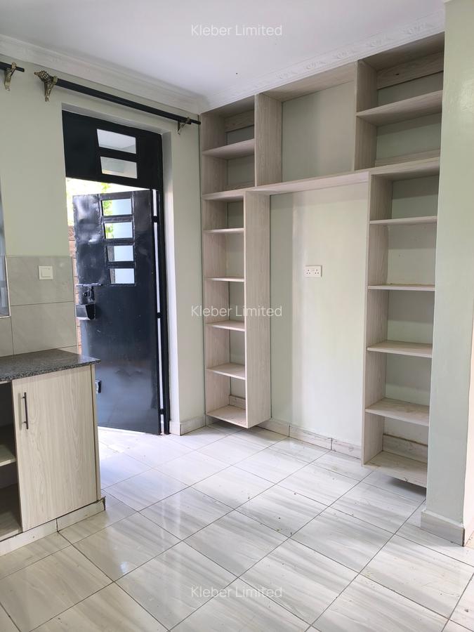 4 Bed House with En Suite in Gikambura - 12