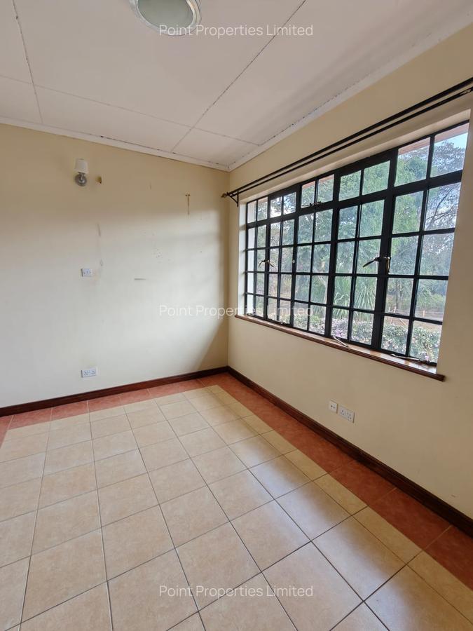 4 Bed Townhouse with En Suite in Karen - 10