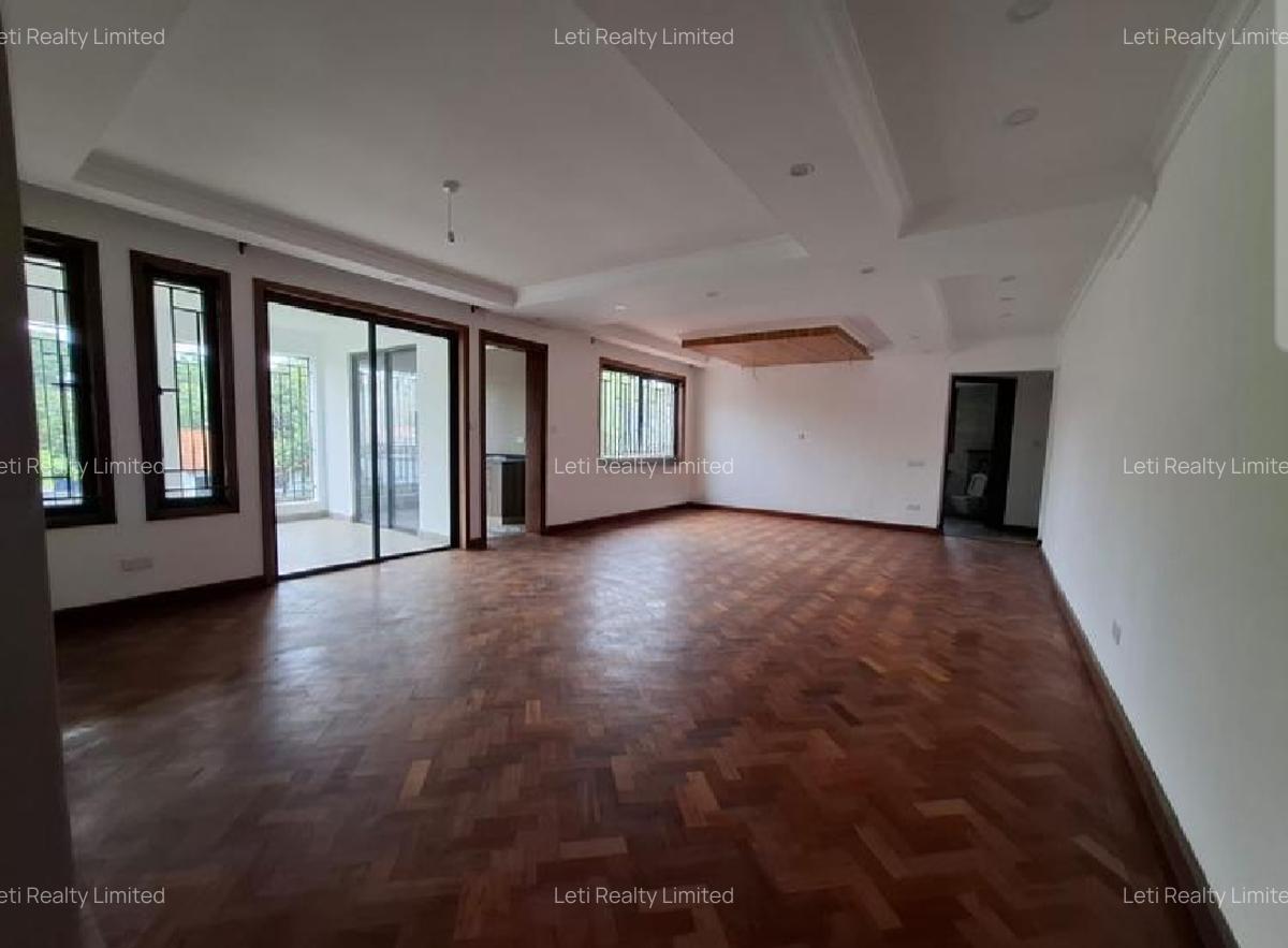 6 Bed Townhouse with En Suite in Lavington - 4