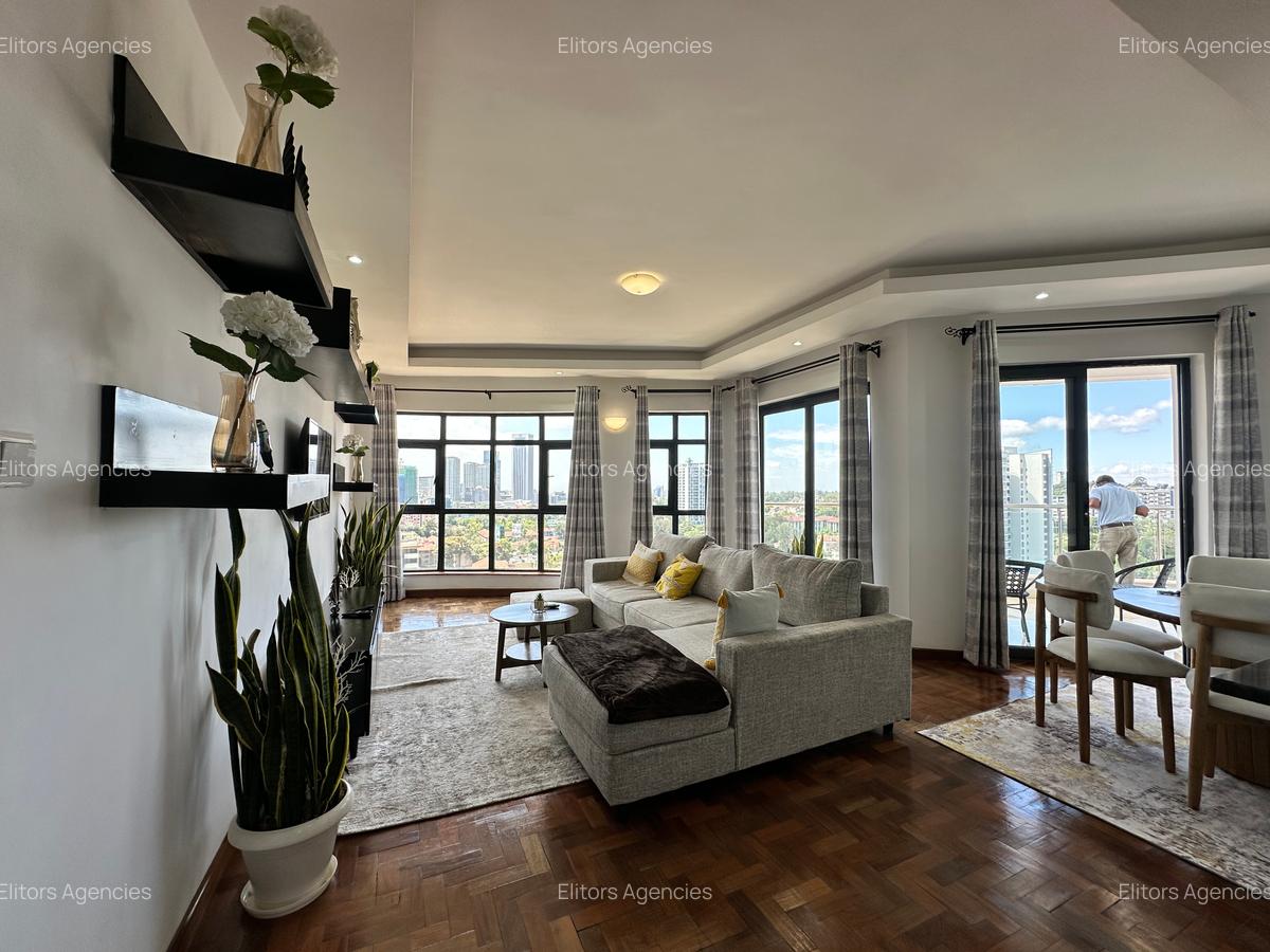 Serviced 2 Bed Apartment with En Suite at Lantana Road - 9