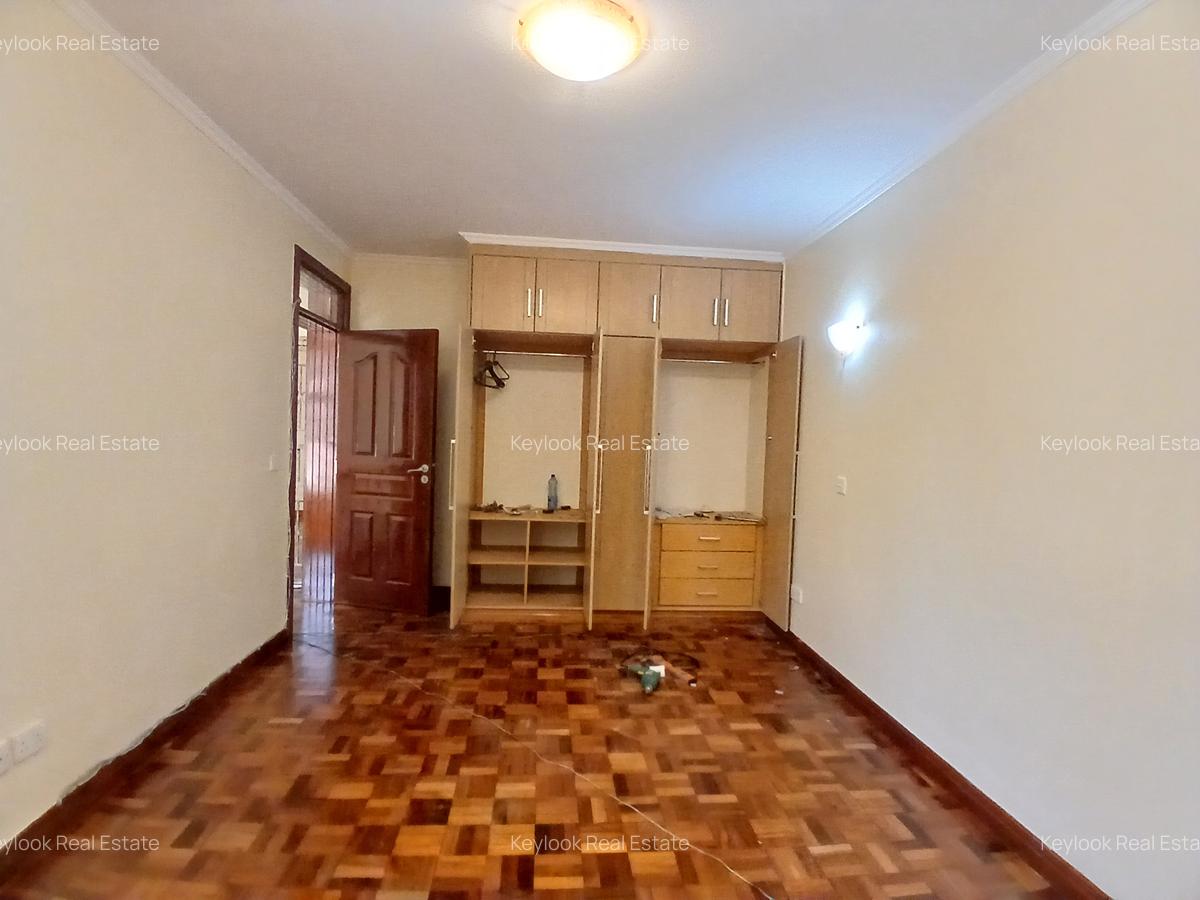 5 Bed Townhouse with En Suite at Lavington Green - 11