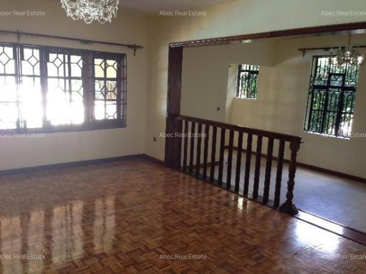 5 Bed House with En Suite at Nyari 5 Bedroom Ambassadorial House - 5