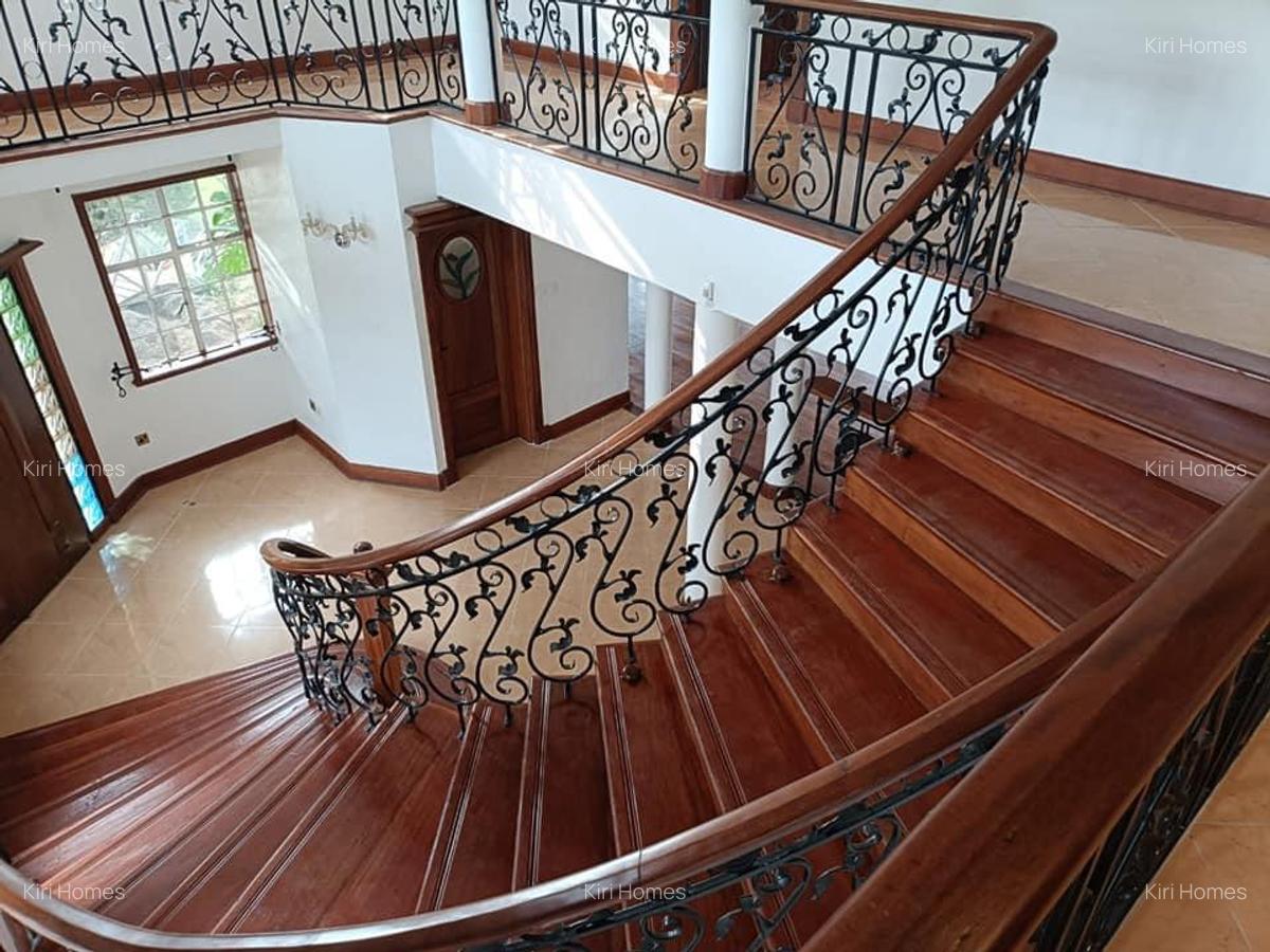 4 Bed Townhouse with En Suite in Runda - 16