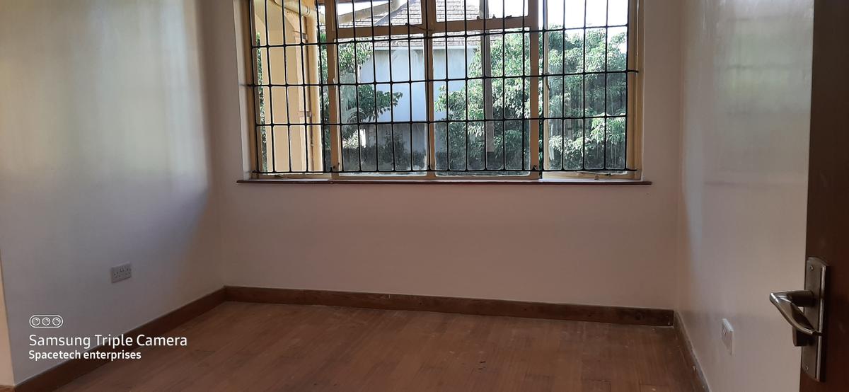 4 Bed Townhouse with En Suite in Runda - 12