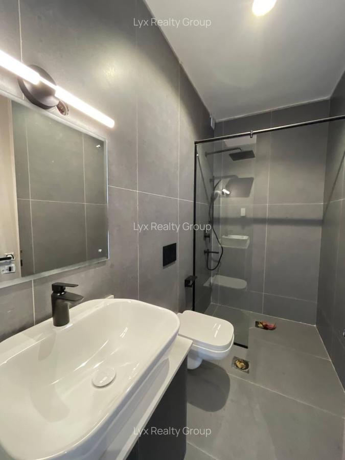 4 Bed Townhouse with En Suite in Waiyaki Way - 16