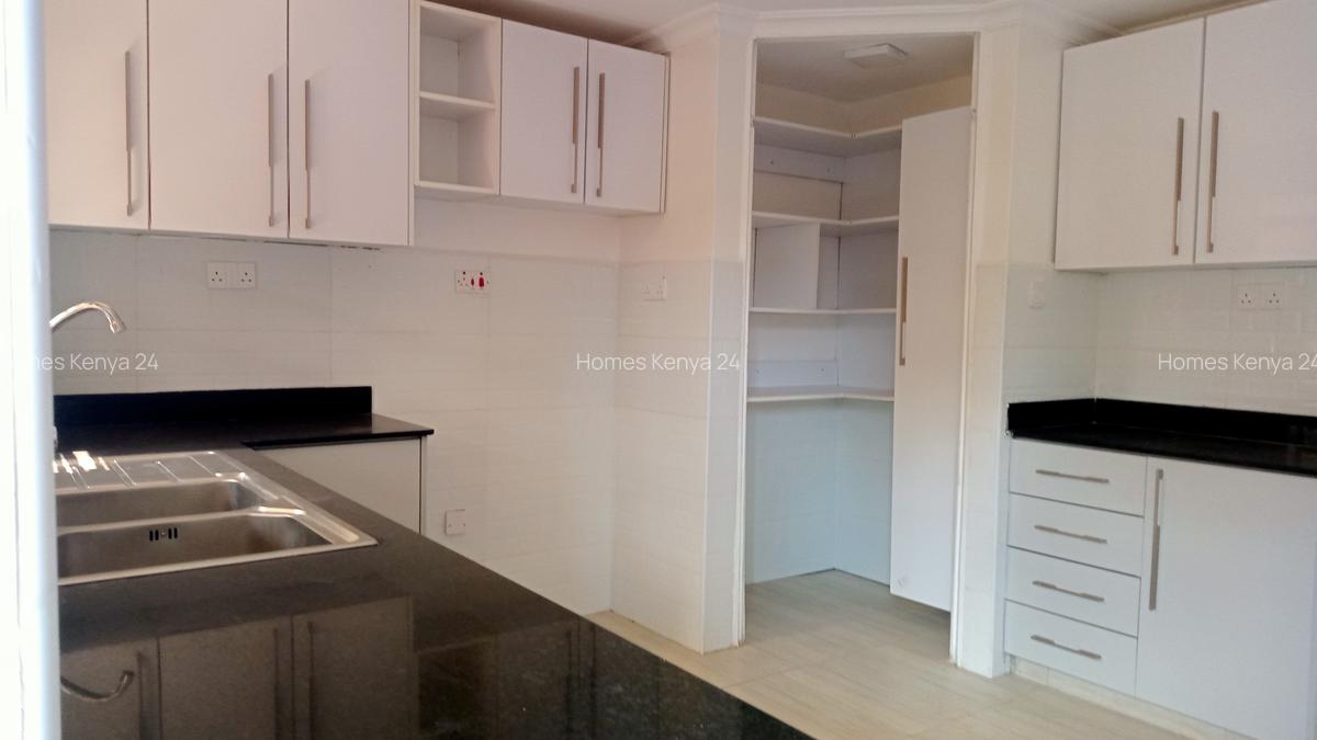 5 Bed Townhouse in Gikambura - 9