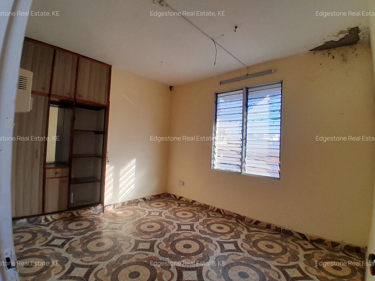3 Bed Apartment with Borehole in Mombasa CBD - 9