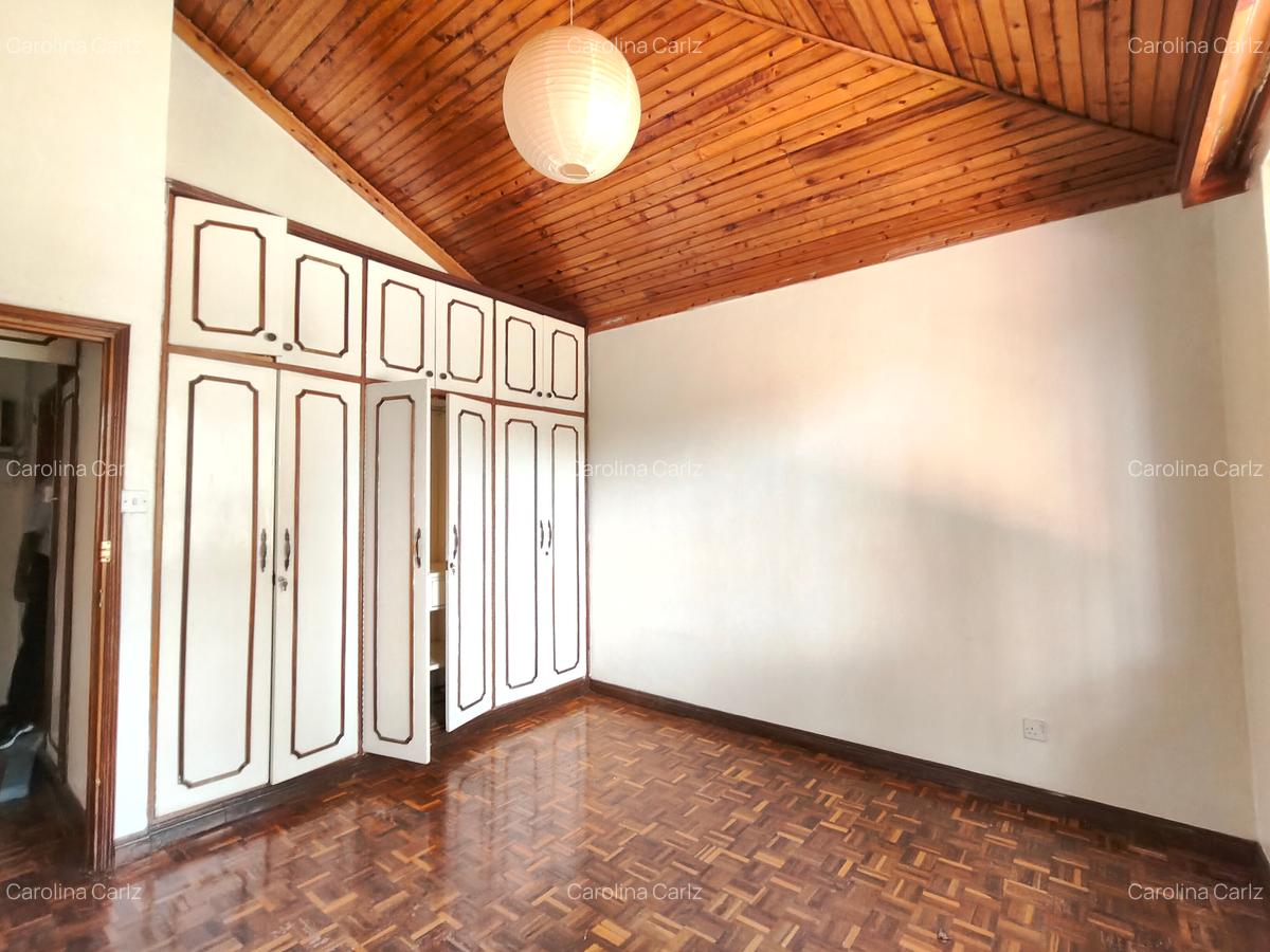 5 Bed House with En Suite in Kitisuru - 12