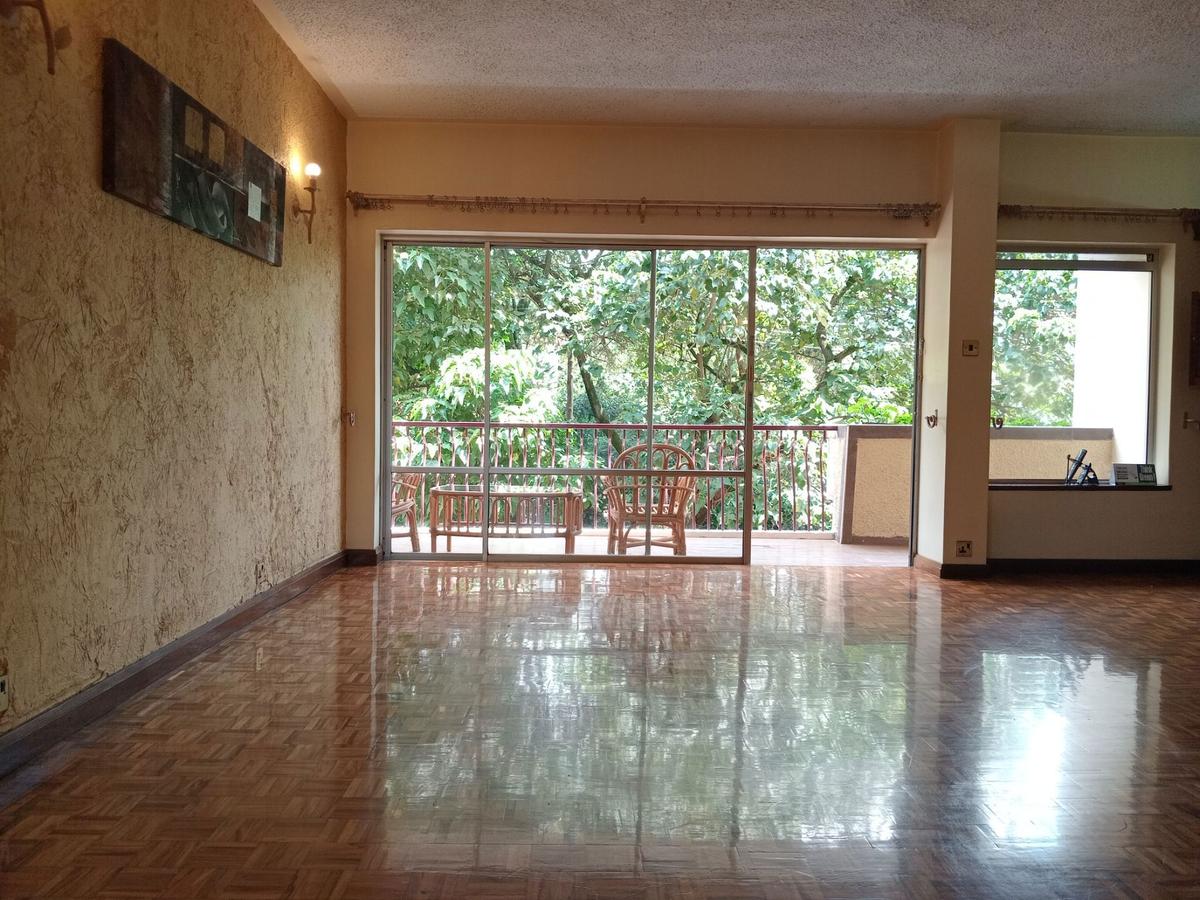 4 Bed Apartment with En Suite in Upper Hill - 4