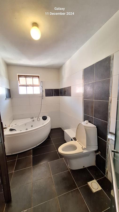 4 Bed Townhouse with En Suite at Off Convent Drive - 7