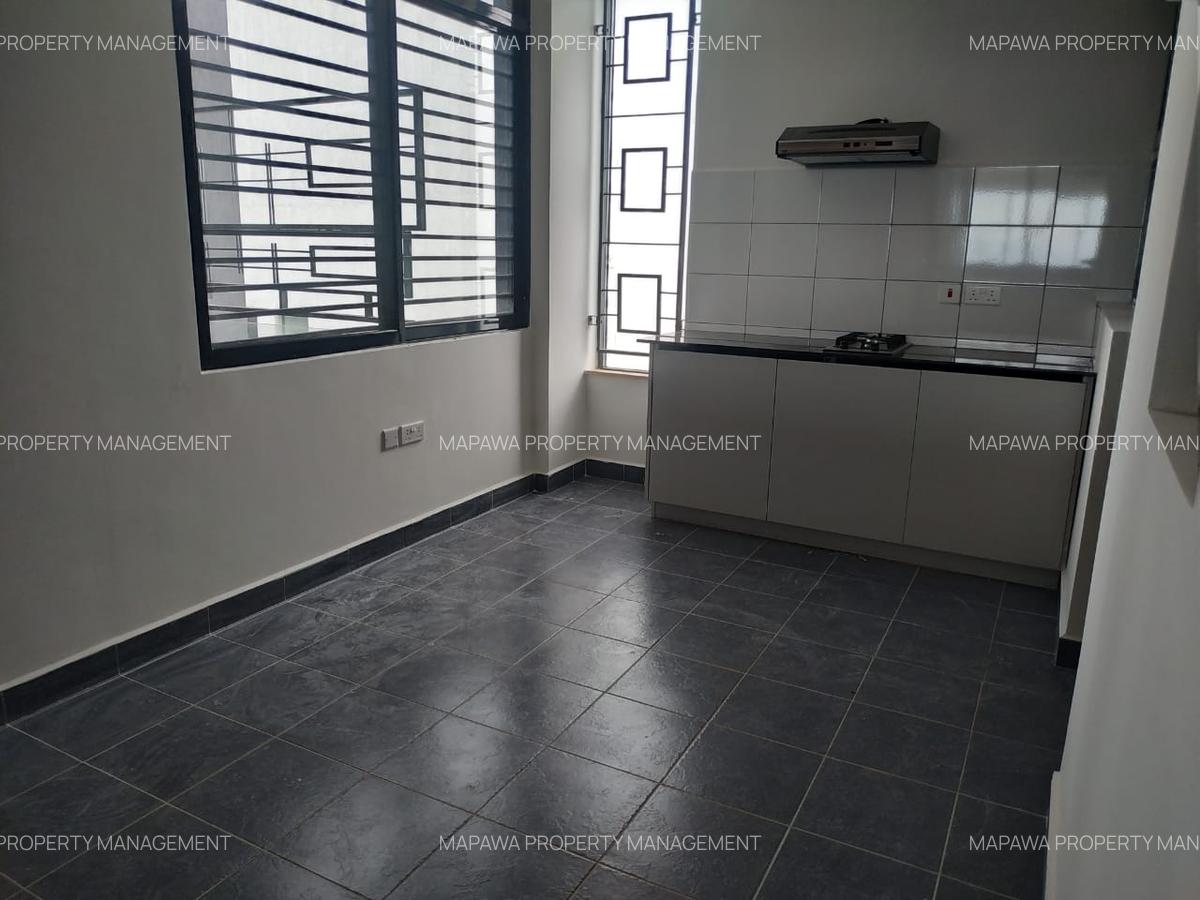 4 Bed Apartment with En Suite in Parklands - 7