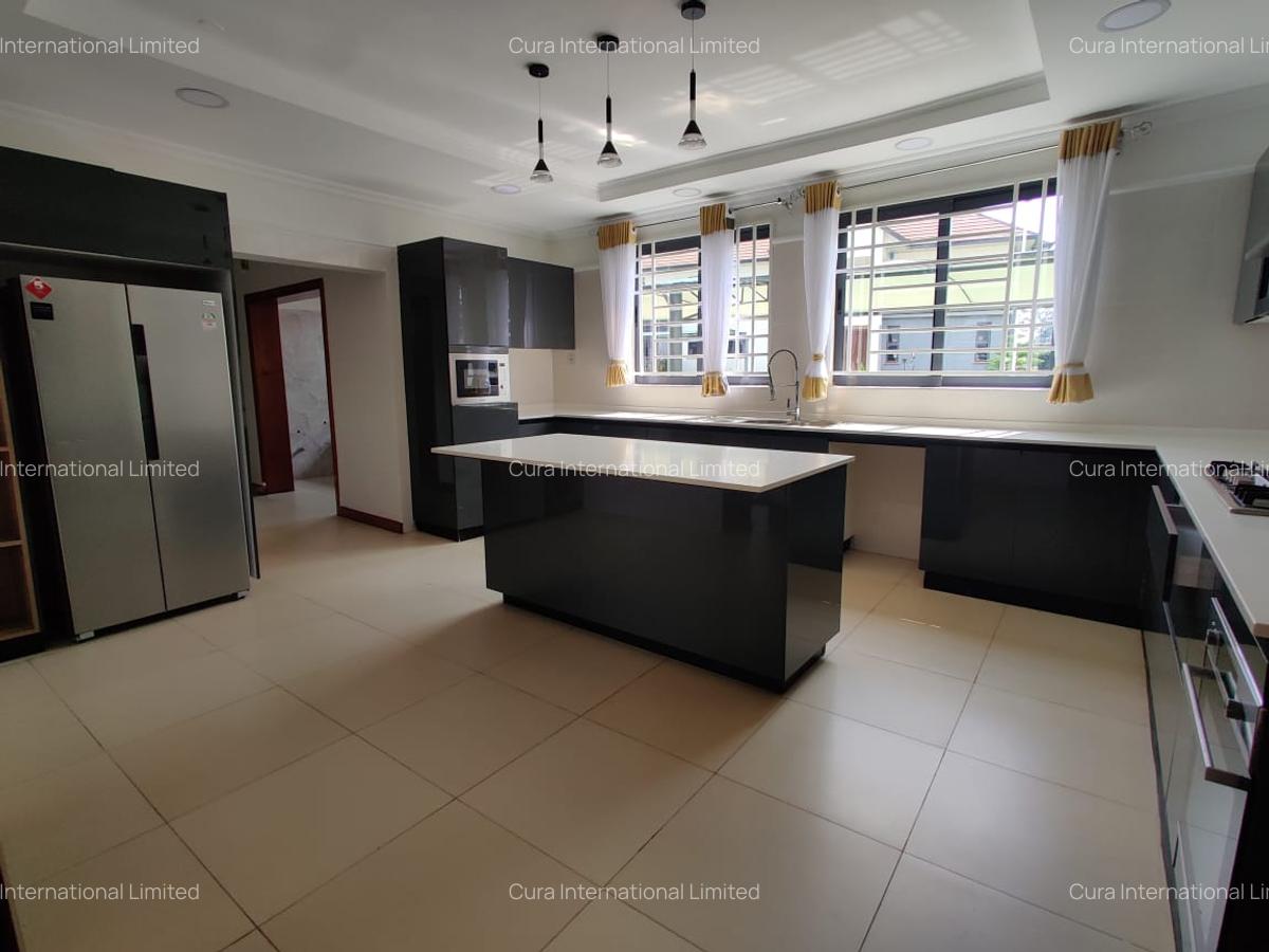 4 Bed Townhouse with En Suite in Kiambu Road - 4
