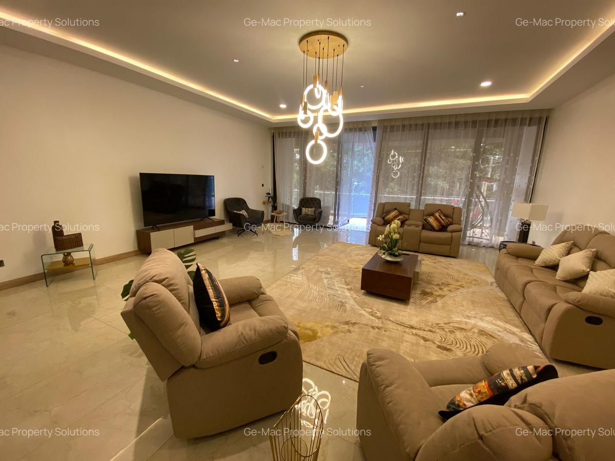 4 Bed Apartment with En Suite in Spring Valley - 1