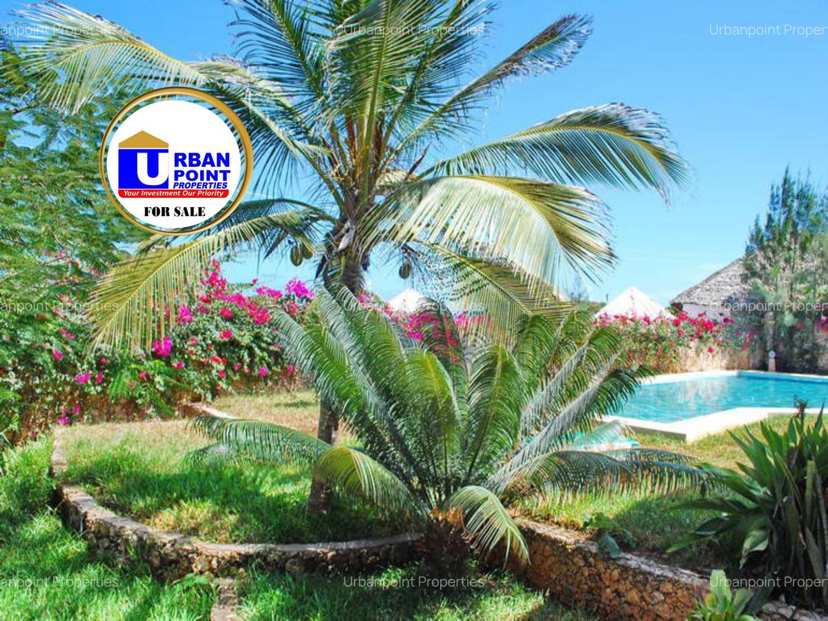 6 Bed Villa with En Suite in Watamu - 6