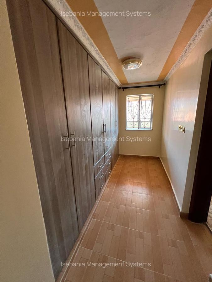 8 Bed House with En Suite at - 2