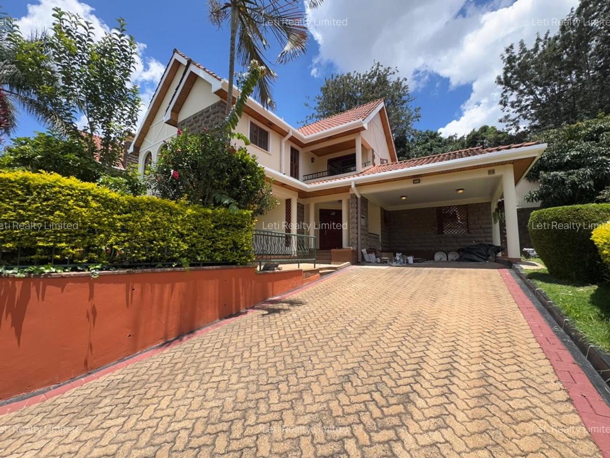 4 Bed Townhouse with En Suite in Lavington - 1