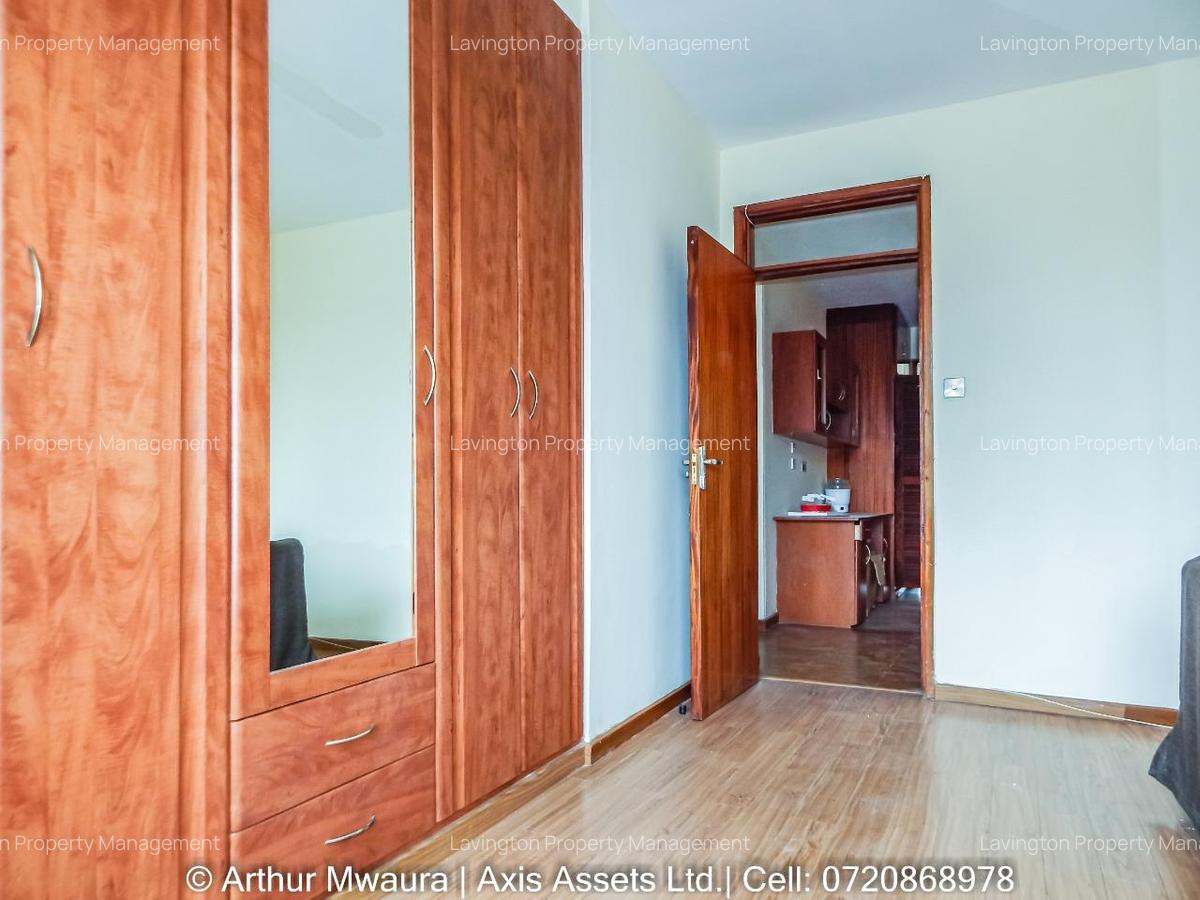 3 Bed Apartment with En Suite at Riverside Drive - 11