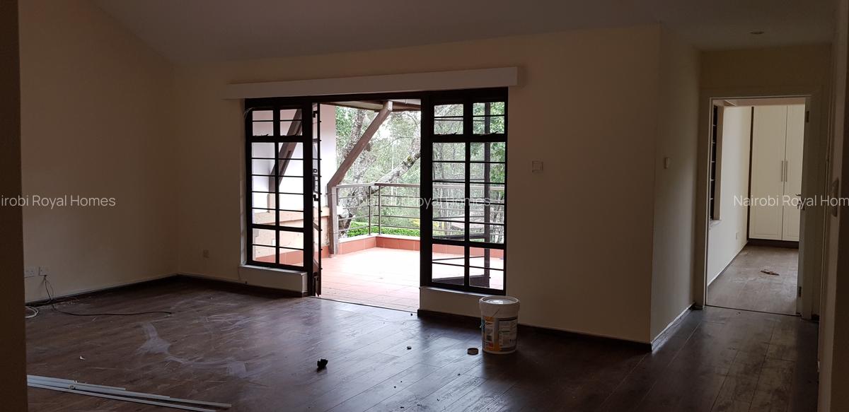 4 Bed Townhouse with En Suite at Rossline Lone Tree - 11