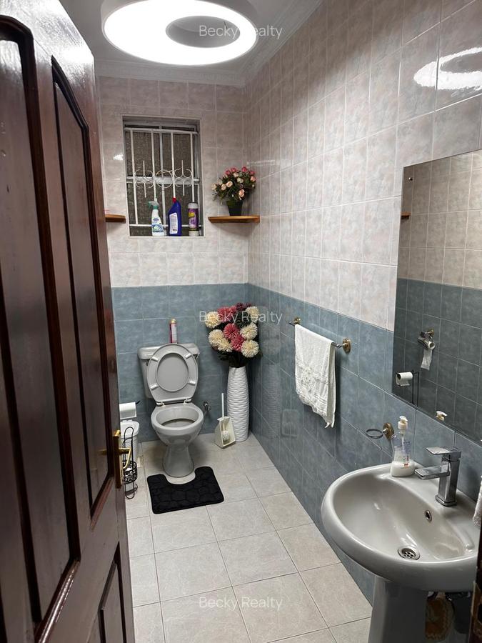 5 Bed House with En Suite at Kuro Road - 6