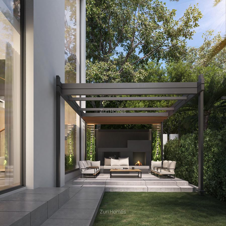 6 Bed Villa with En Suite in Lavington - 2