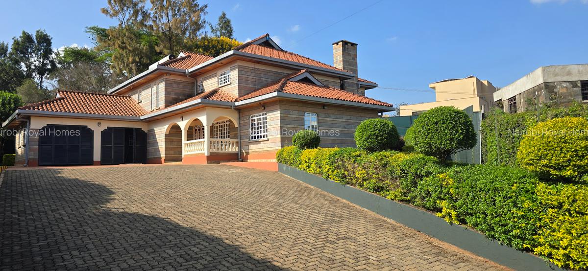 5 Bed House with En Suite at Nyari Redhil Road - 2