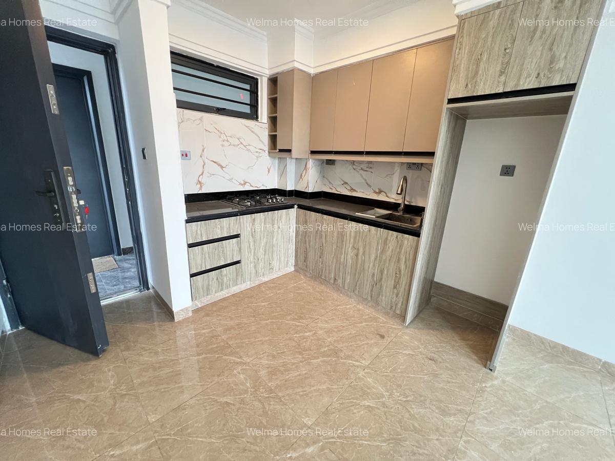 2 Bed Apartment with En Suite in Kilimani - 4